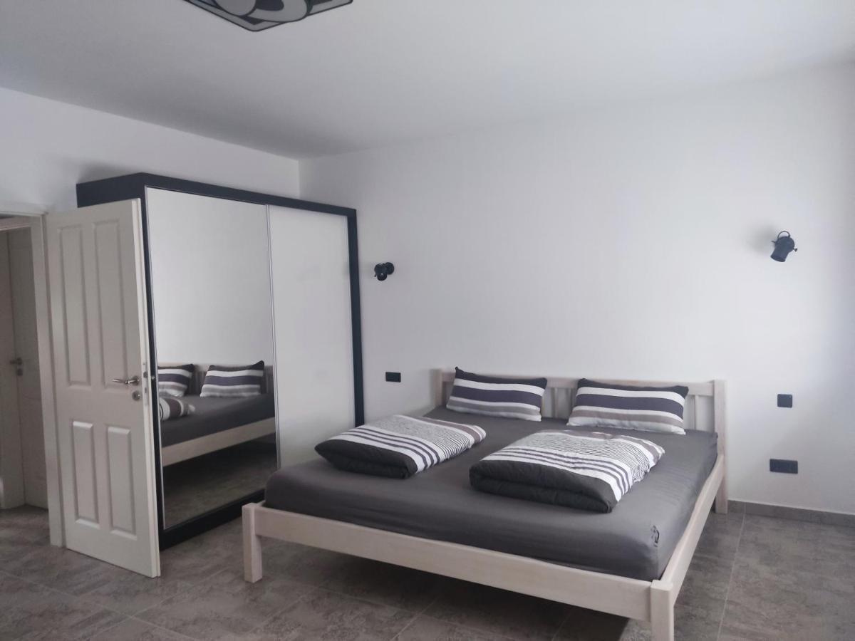 Ferienwohnung Am Kapellplatz อัลเทิตทิง ภายนอก รูปภาพ
